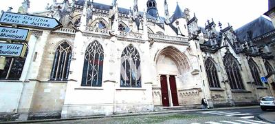 Immeuble mixte - 68 m²