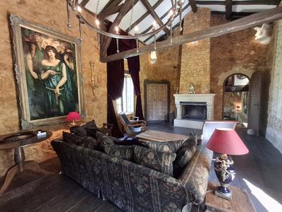 Maison traditionnelle - 221 m² - 8 pièces