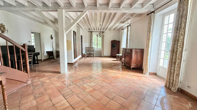 Villa - 300 m² - 9 pièces