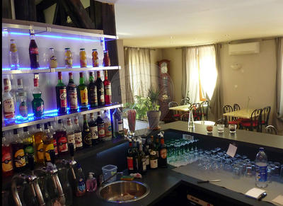 Local commercial - 200 m² - 5 pièces