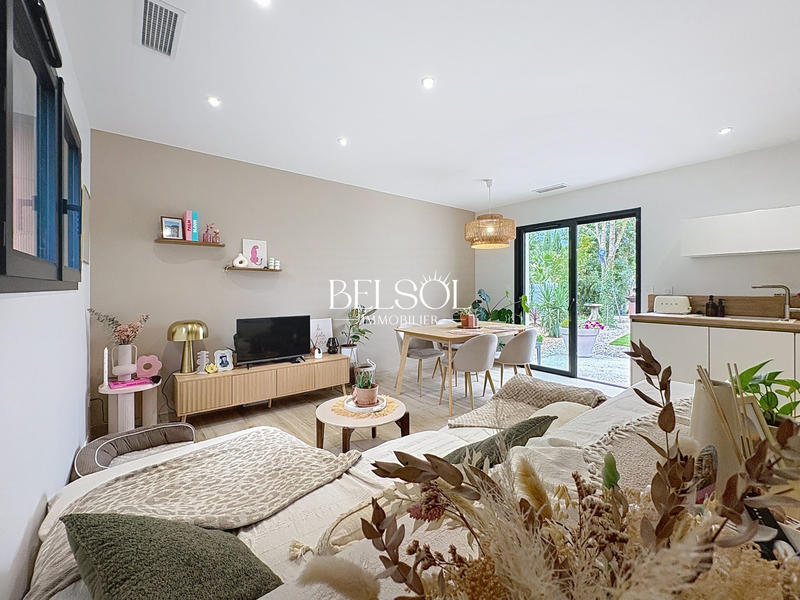 Maison contemporaine - 186 m² - 6 pièces