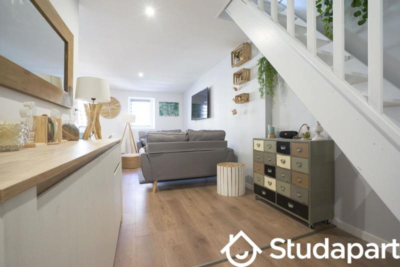 Chambre - 11 m² - 1 pièce