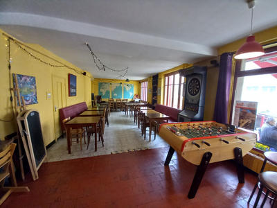 Local commercial - 387 m² - 13 pièces