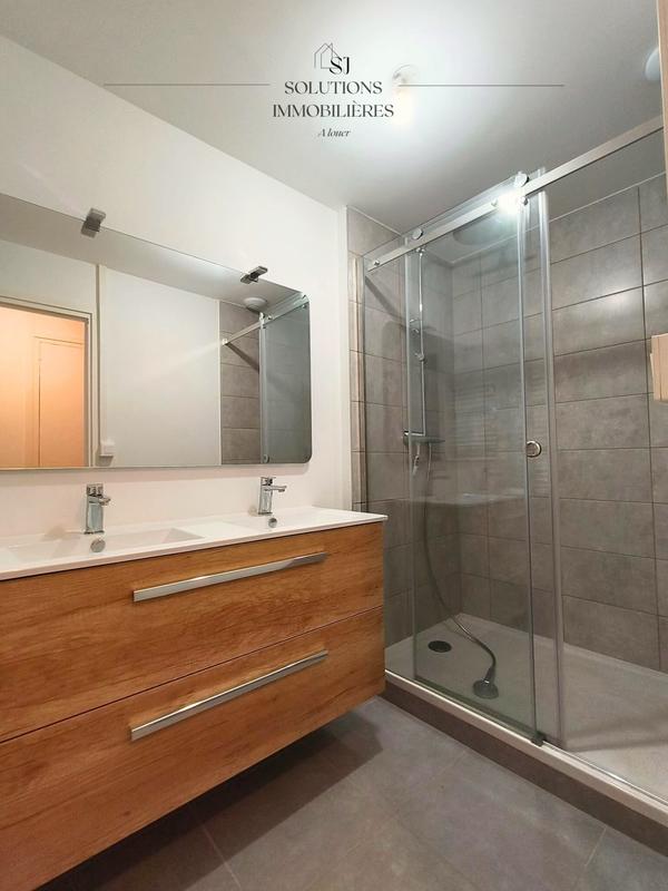 Appartement - 96 m² - 4 pièces