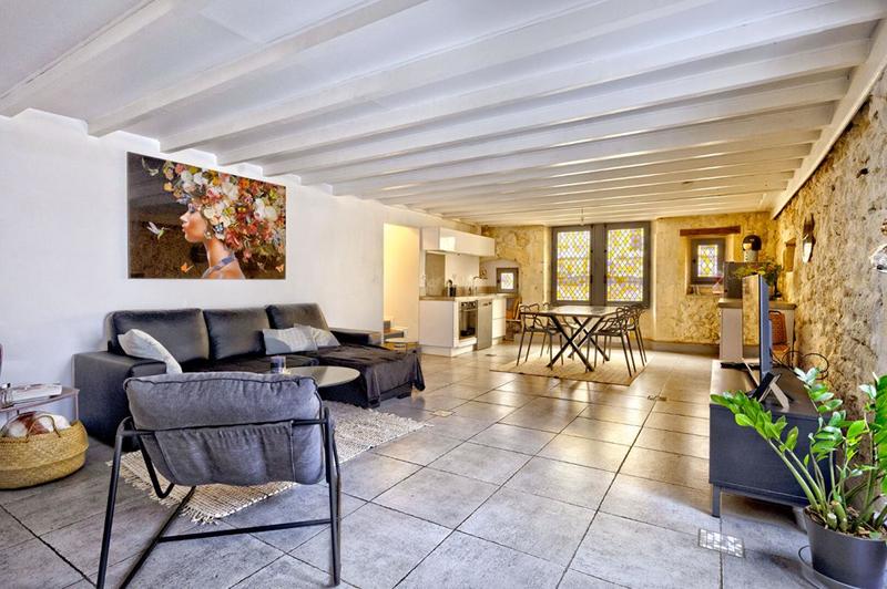 Appartement - 97 m² - 3 pièces