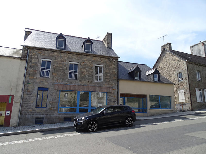 Maison - 339 m² - 17 pièces