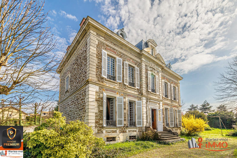Maison - 373 m² - 14 pièces