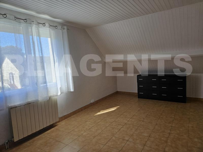 Maison traditionnelle - 135 m² - 7 pièces