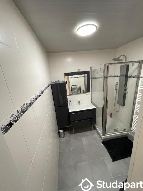 Chambre - 73 m² - 1 pièce