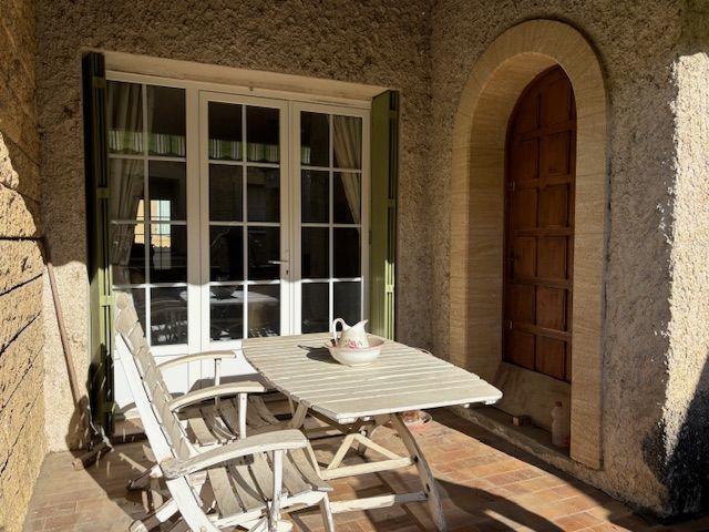 Maison de village - 240 m² - 10 pièces