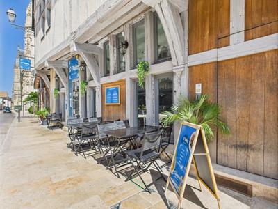 Fonds de commerce - Hôtellerie / Restauration - 135 m²