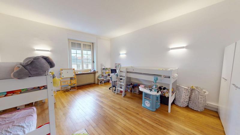 Appartement - 163 m² - 5 pièces