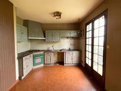 Maison - 95 m² - 5 pièces