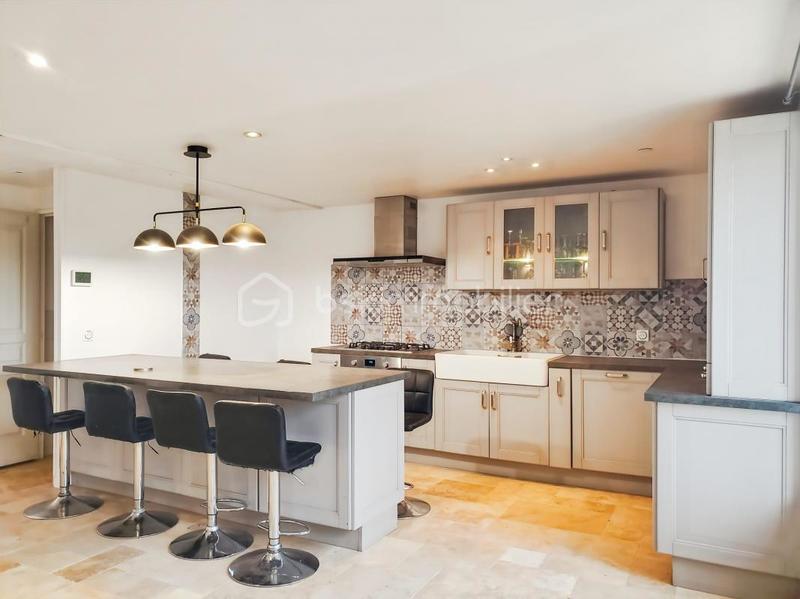 Maison en pierre - 143 m² - 5 pièces