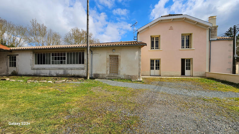Maison - 92 m² - 4 pièces