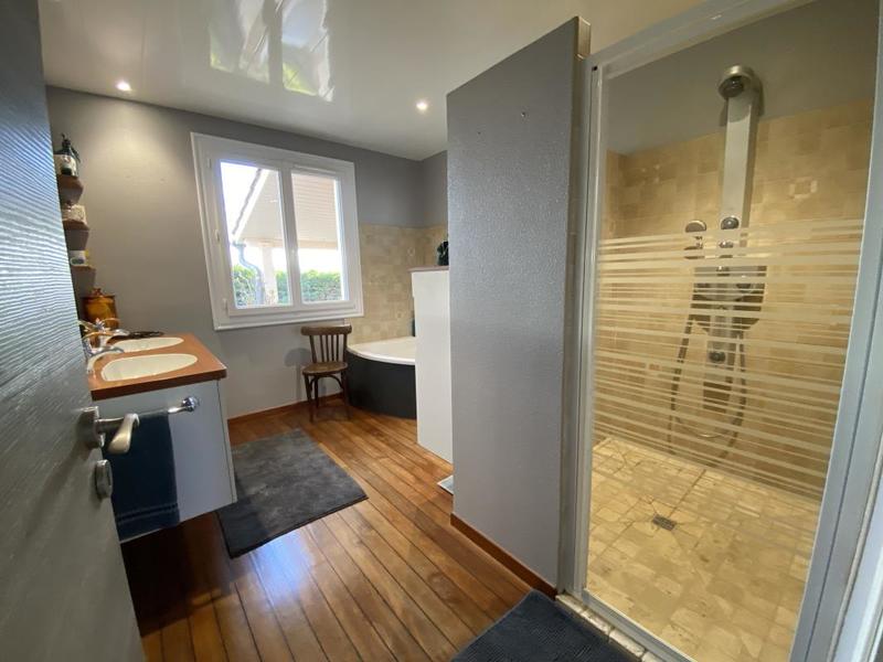 Maison - 170 m² - 7 pièces