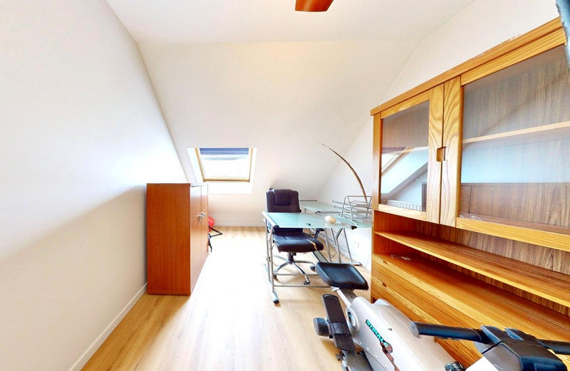 Maison - 224 m² - 6 pièces