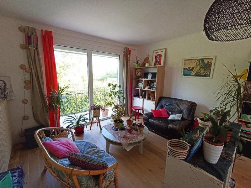 Maison - 214 m² - 9 pièces