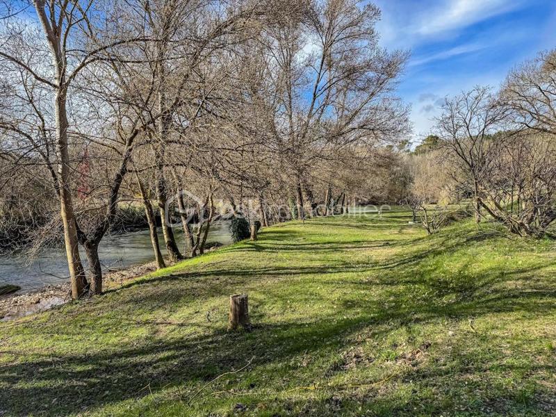 Demeure - 570 m² - 14 pièces