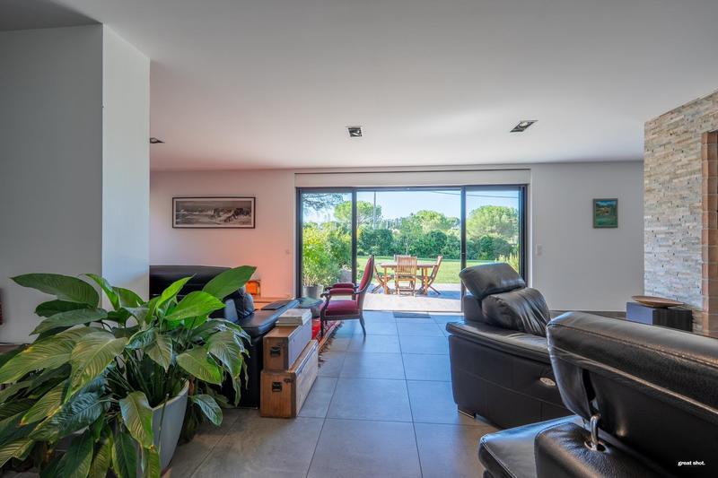 Villa - 283 m² - 7 pièces