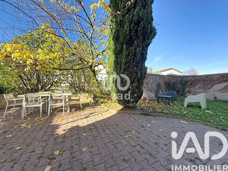 Appartement - 200 m² - 6 pièces