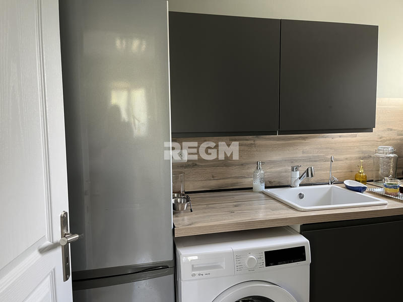 Maison - 215 m² - 8 pièces