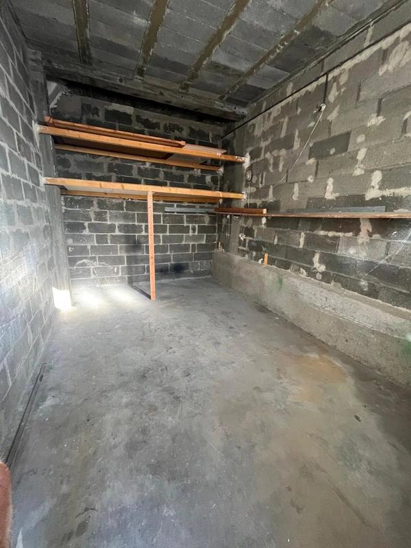 Parking / Garage - 16 m²