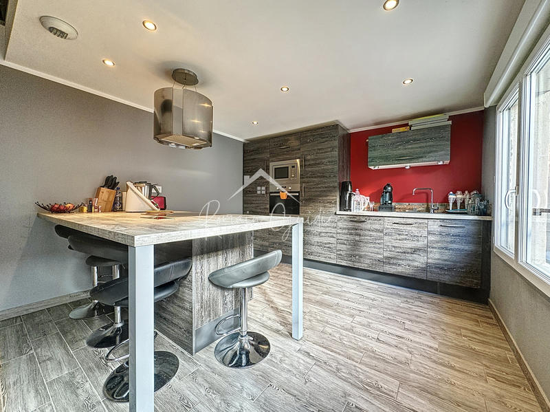 Duplex - 99 m² - 3 pièces