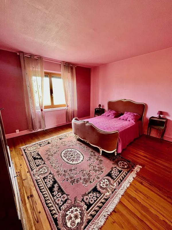 Maison traditionnelle - 206 m² - 8 pièces