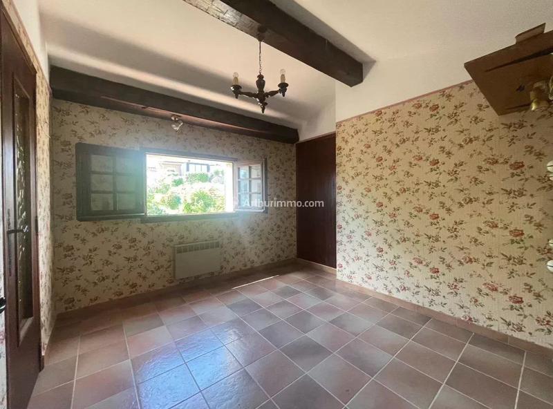 Maison - 144 m² - 4 pièces