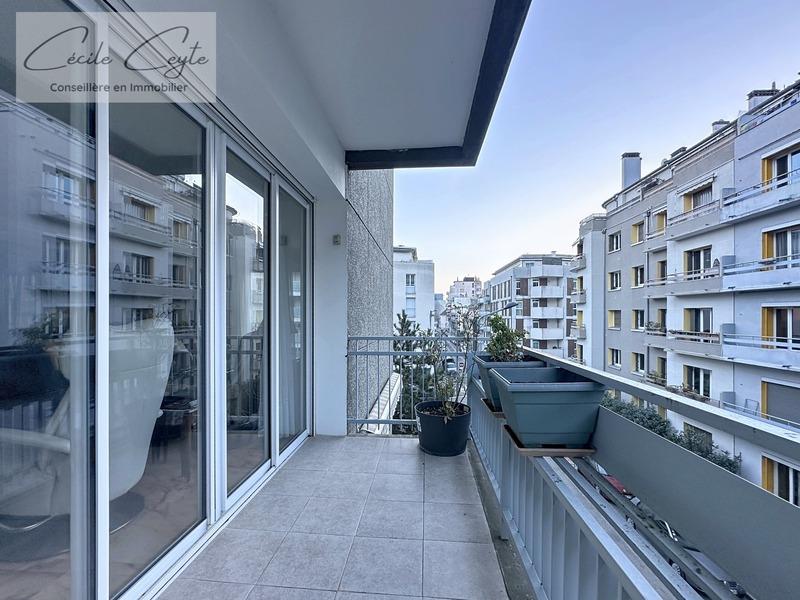 Appartement - 102 m² - 4 pièces