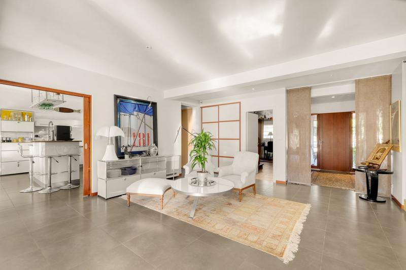 Maison contemporaine - 198 m² - 6 pièces