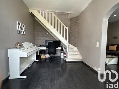 Maison - 99 m² - 6 pièces