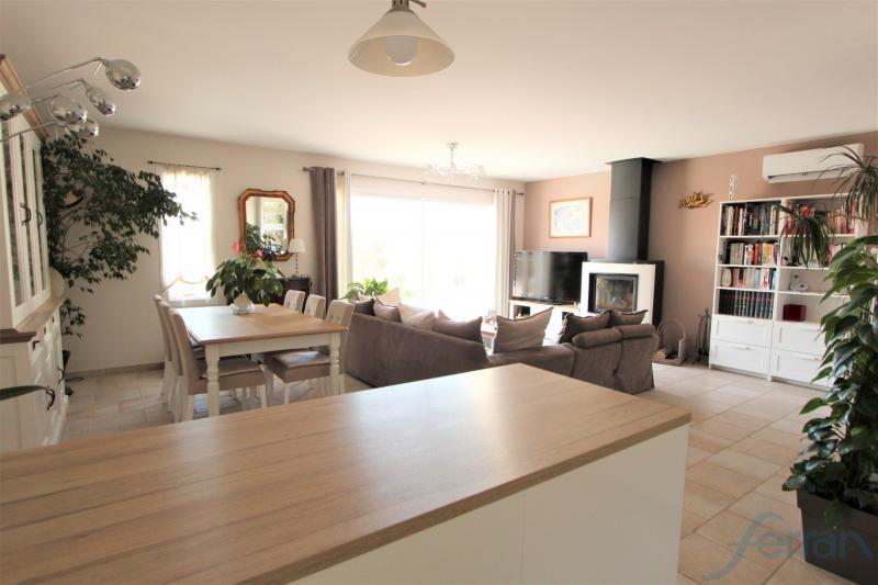 Villa - 240 m² - 9 pièces