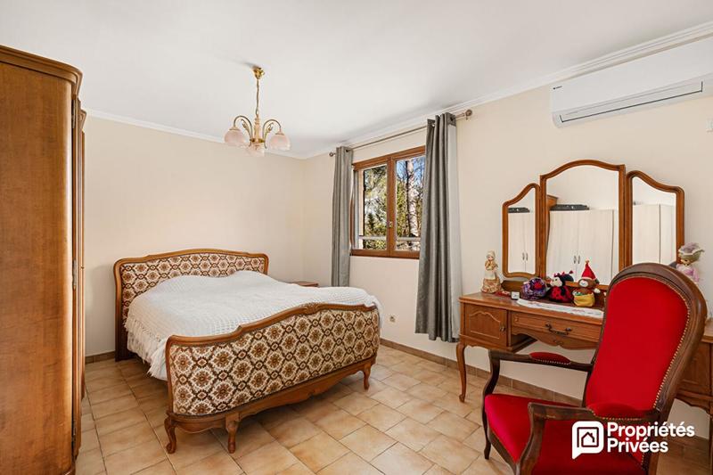 Maison - 123 m² - 6 pièces