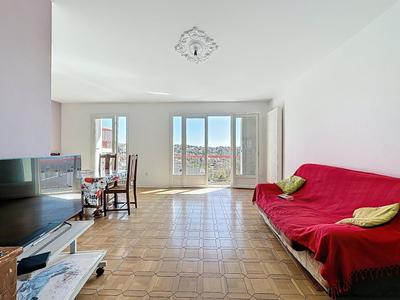 Appartement - 77 m² - 3 pièces