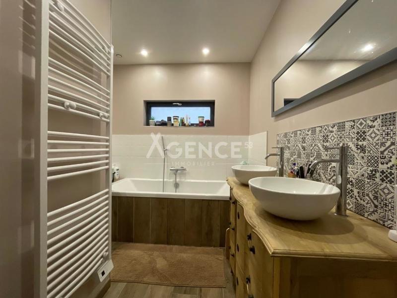 Maison - 98 m² - 5 pièces