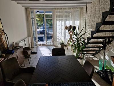 Loft - 160 m² - 5 pièces