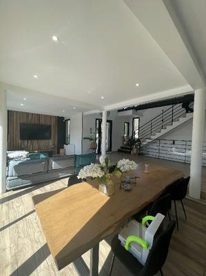 Châlet - 260 m² - 10 pièces