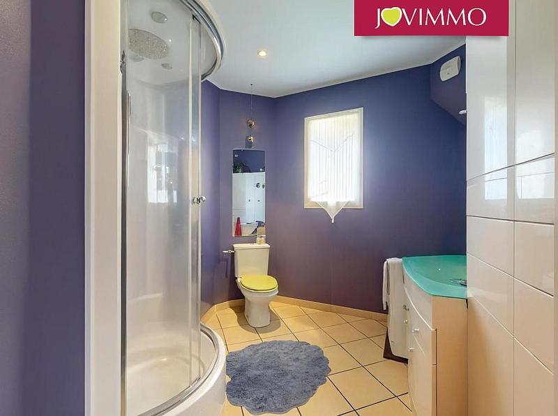 Maison - 260 m² - 9 pièces