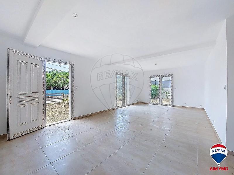 Maison - 210 m² - 7 pièces