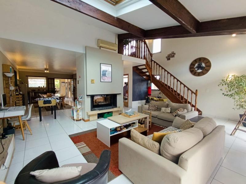 Maison - 171 m² - 6 pièces