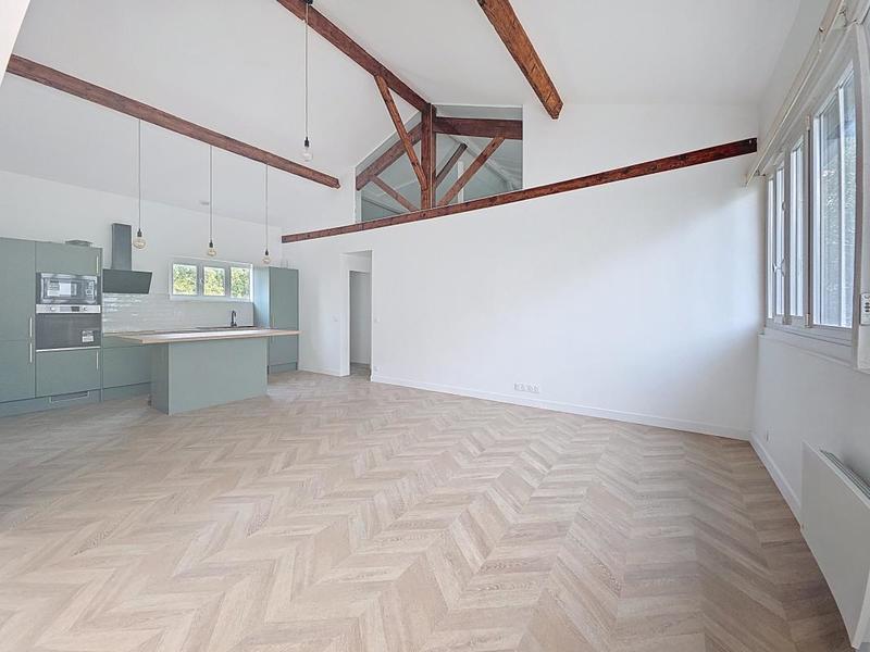 Appartement - 111 m² - 4 pièces