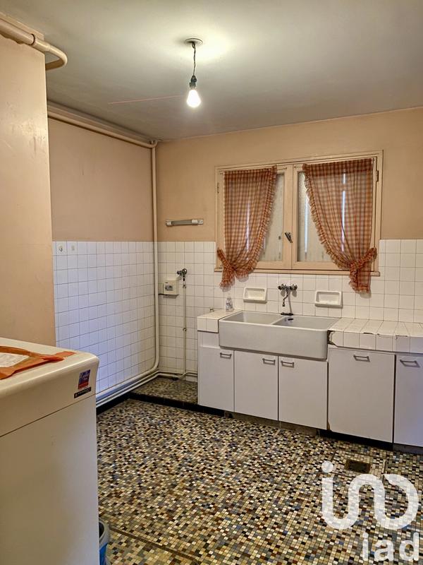 Maison - 198 m² - 7 pièces