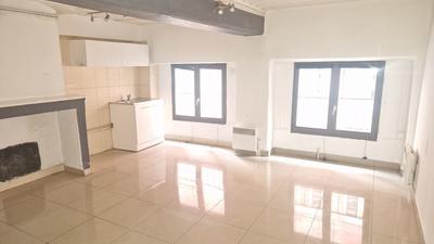 Studio - 30 m² - 1 pièce