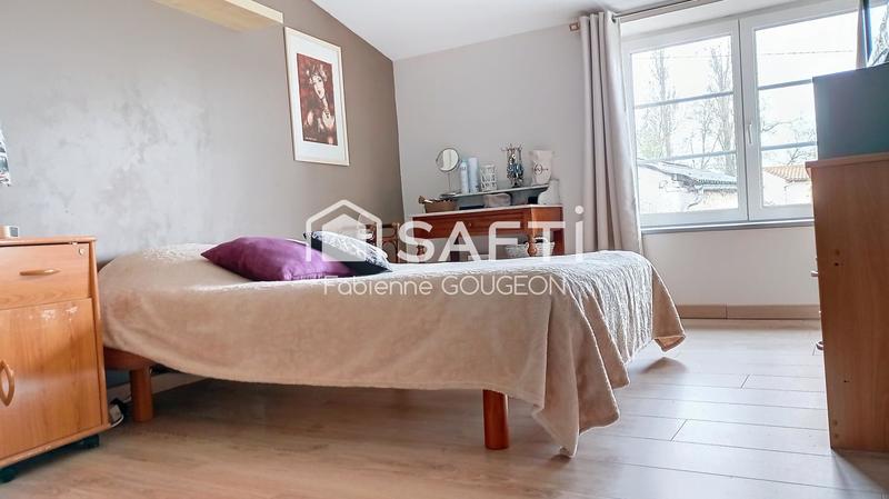 Maison - 205 m² - 7 pièces