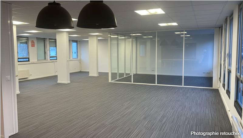 Bureau - 207 m² - 1 pièce