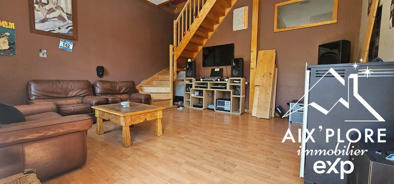 Maison - 282 m² - 10 pièces