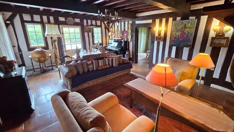 Propriété - 265 m² - 6 pièces