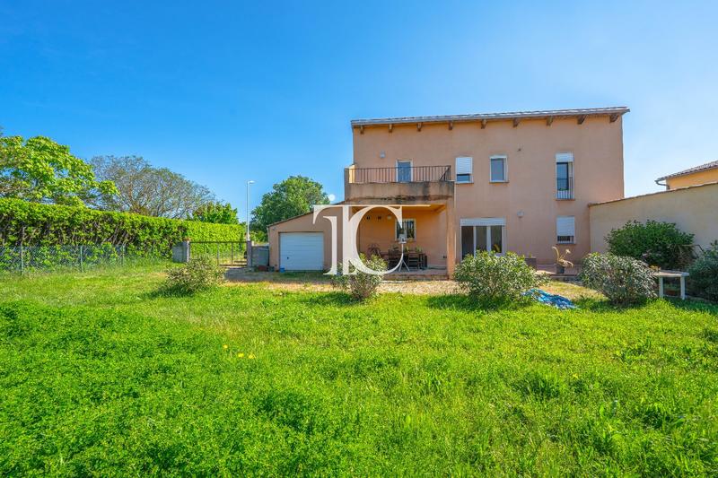 Maison - 114 m² - 4 pièces